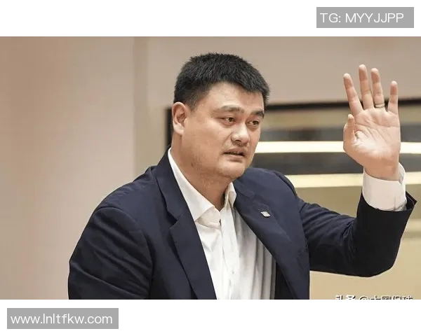 姚明父亲退役引发篮球界热议传奇球员的光辉岁月将如何延续
