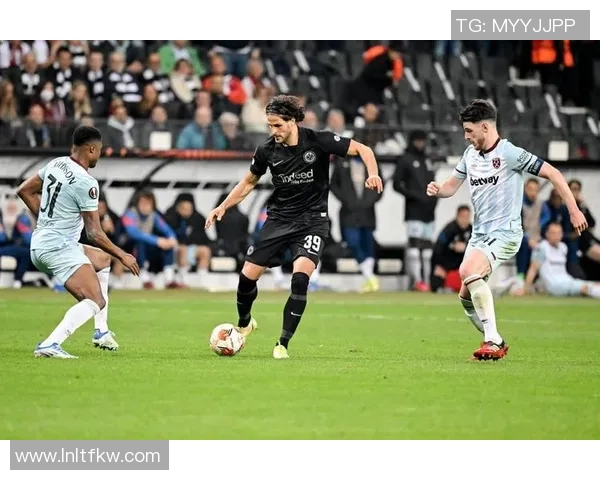 法兰克福大调整后攀升，连胜助力德甲排名大战成功