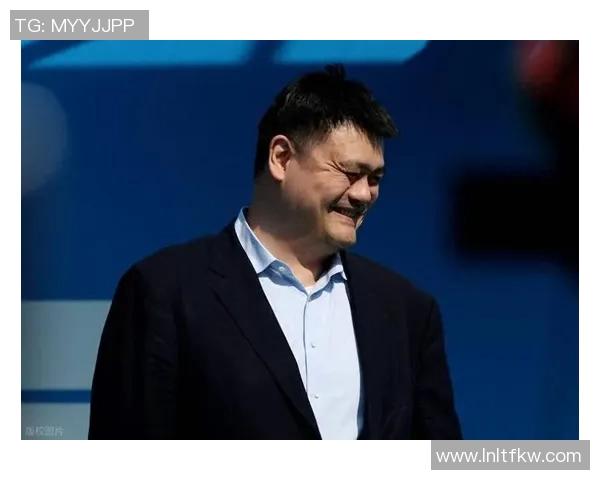 辛巴特姚明：从篮球巨星到商业领袖的传奇人生与影响力探讨